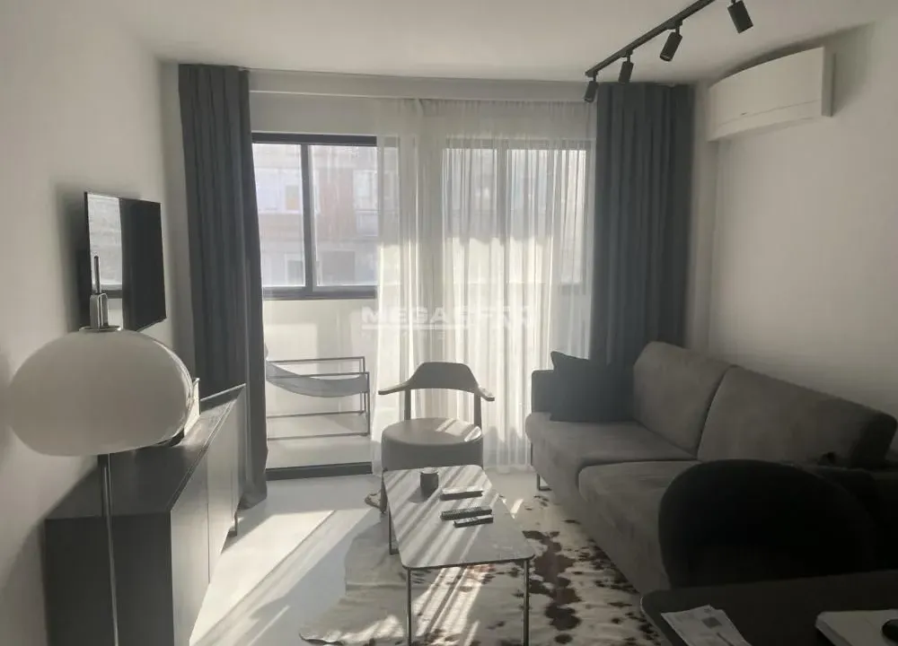 Sale, two bedroom apartment, 47m², Kalenić Pijaca, Vračar Sve Podlokacije