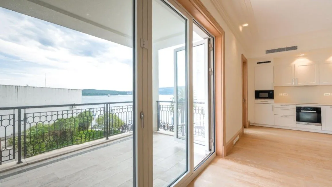 Sale, two bedroom apartment, 100m², Porto Montenegro, Tivat