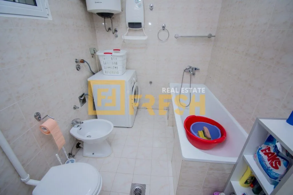 Rent, house, 140m², Dahna, Podgorica