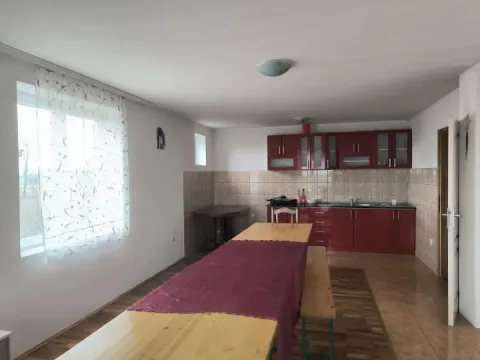 Prodaja, kuća, 194m², Ribare, Jagodina - image 12