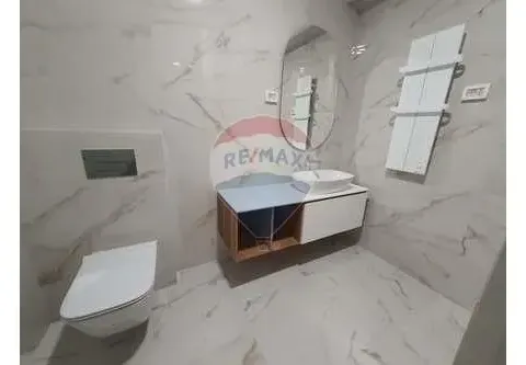 Izdavanje, dvosoban stan, 80m², Kruševac, Podgorica - image 16