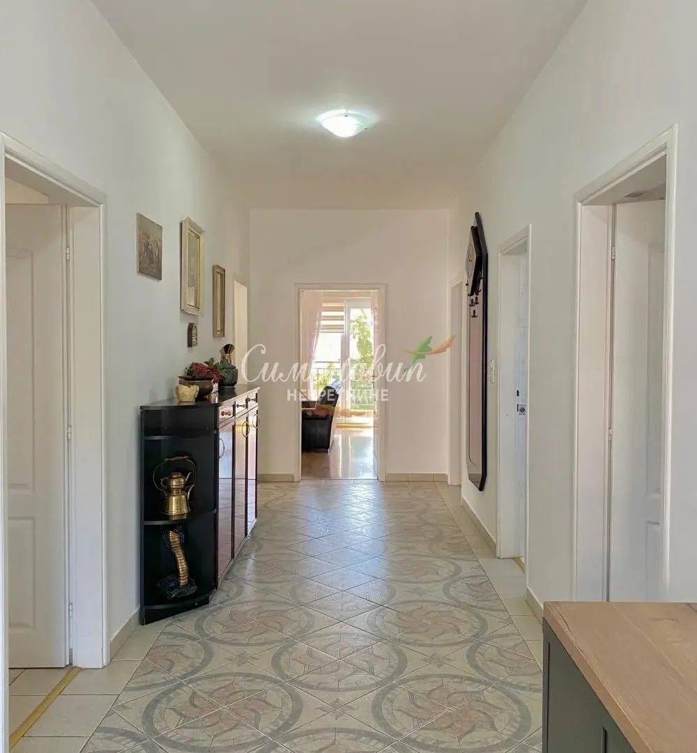 Sale, house, 540m², Jajinci, Voždovac Sve Podlokacije