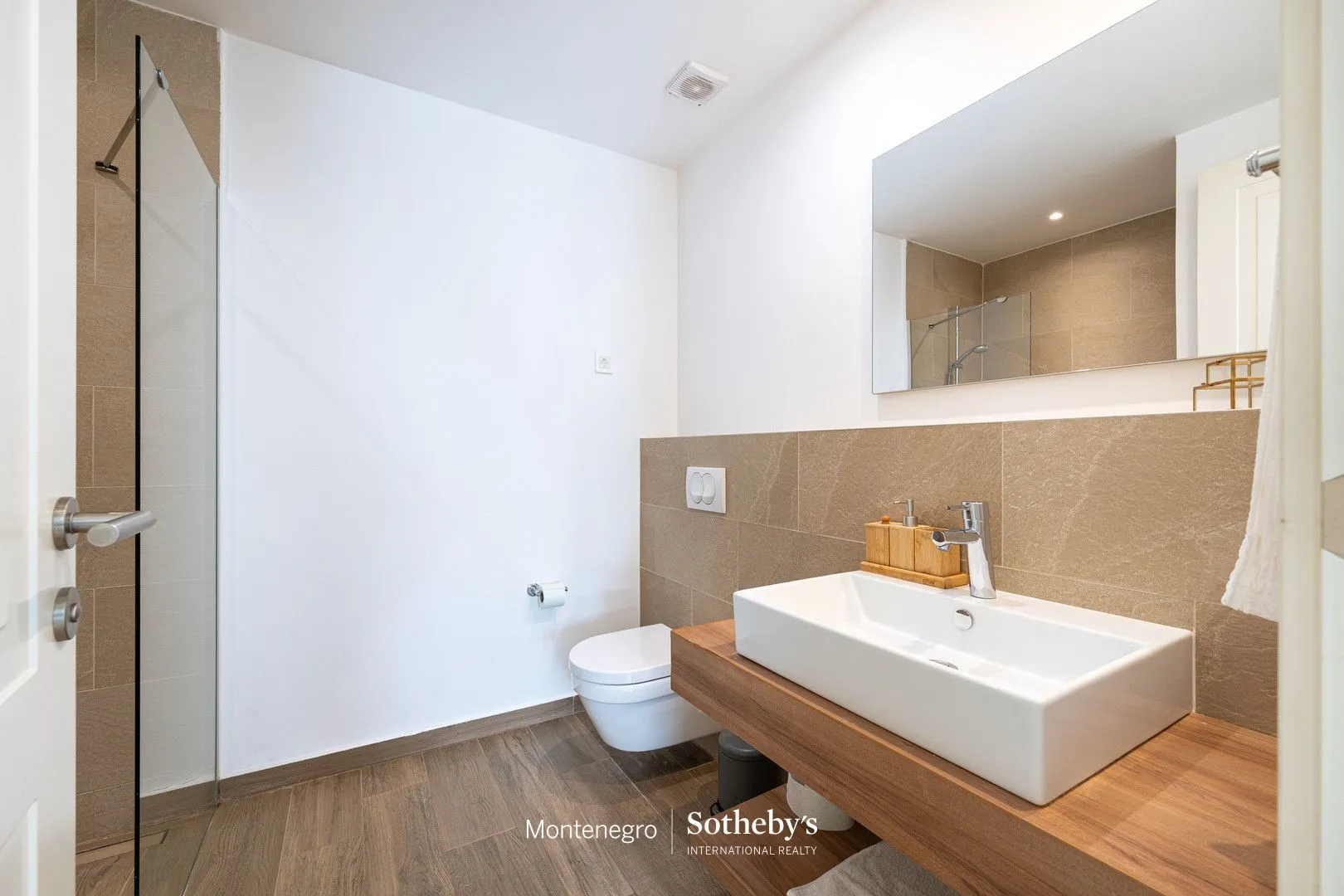 Prodaja, dvosoban stan, 83m², Kotor, Crna Gora