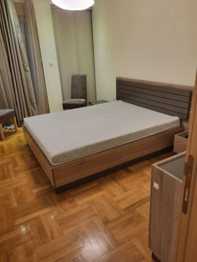 Izdavanje, trosoban stan, 95m², Preko Morače, Podgorica