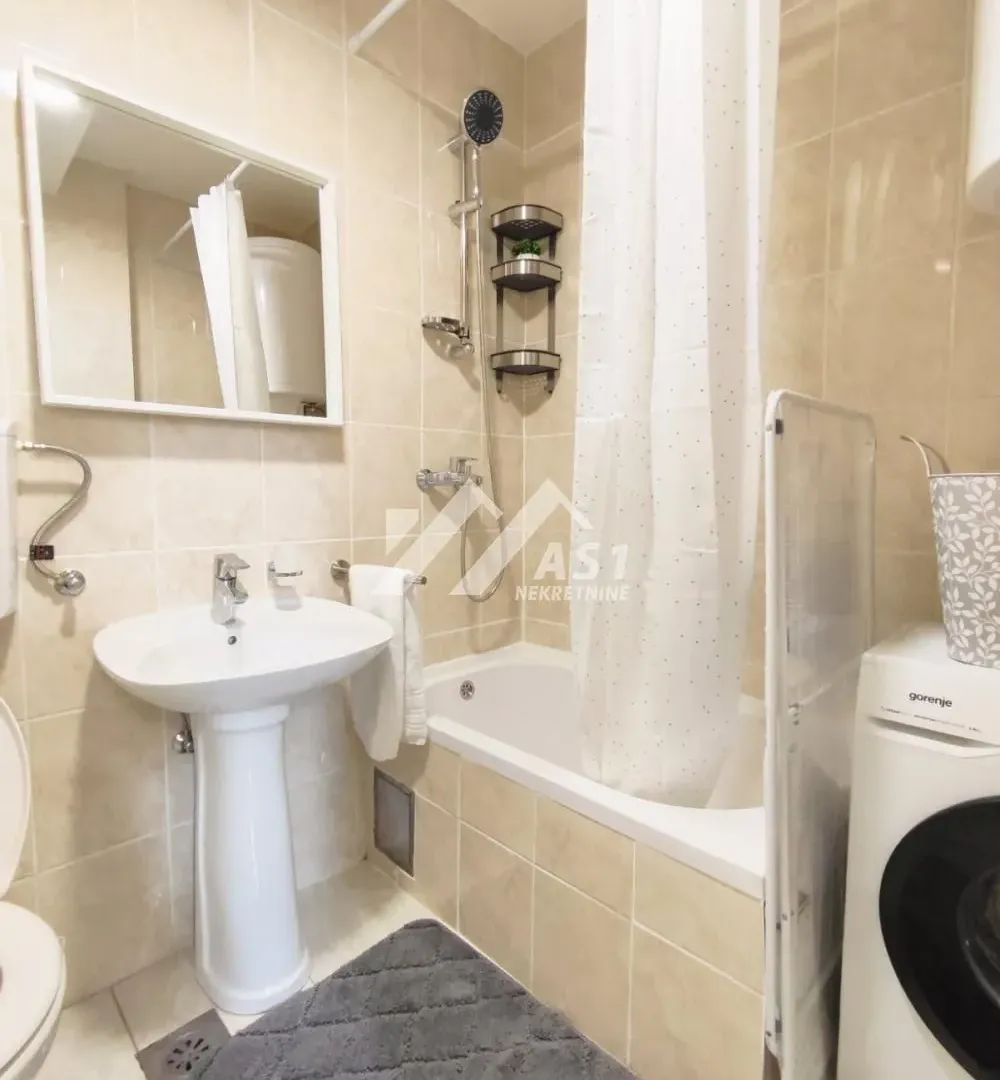 Rent, apartment, 30m², Adamovićevo Naselje, Novi Sad Sve Podlokacije