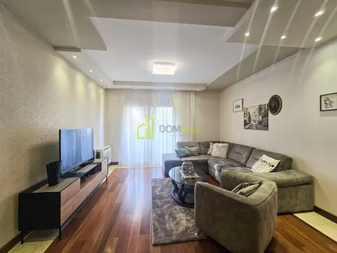 Izdavanje, dvosoban stan, 75m², Centar, Podgorica - image 2