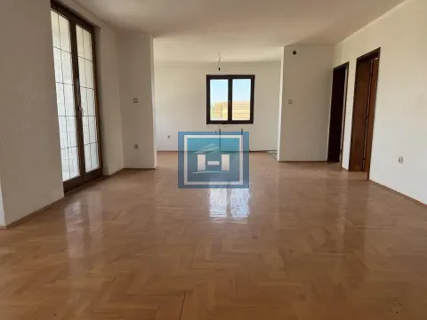 Sale, office space, 885m², Ćuprija, Srbija - image 9