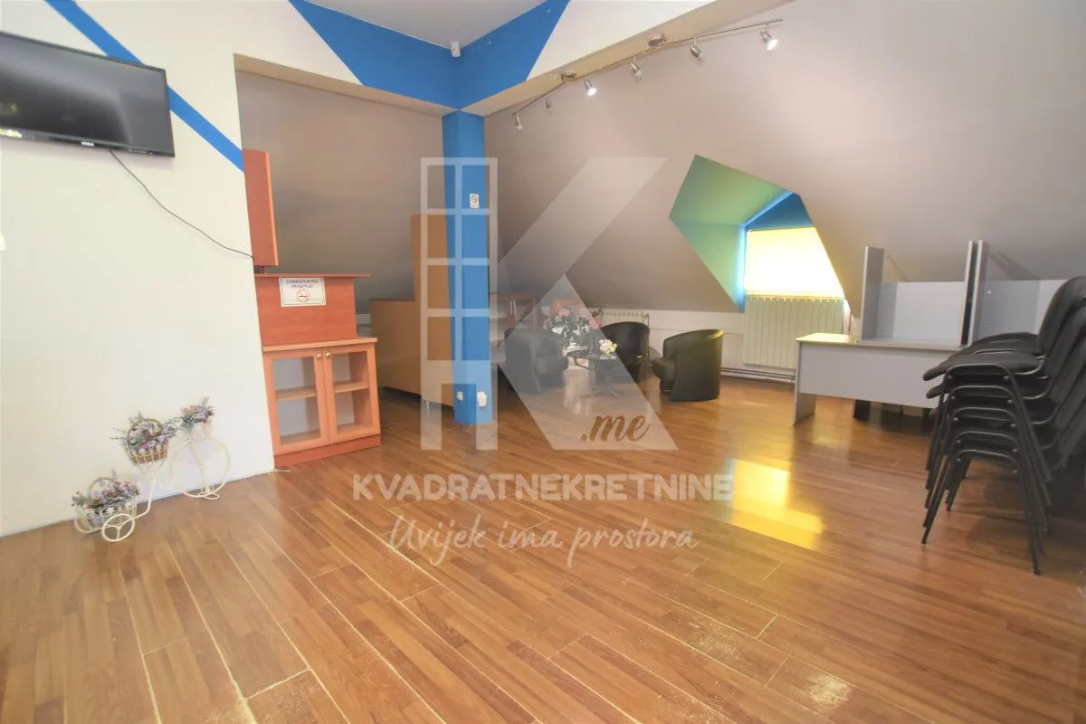 Rent, house, 410m², Donja Gorica, Podgorica