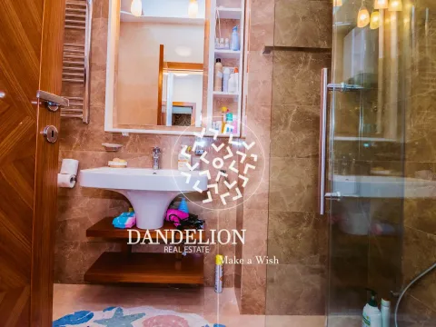 Izdavanje, četvorosoban stan, 130m², Centar, Podgorica - image 14