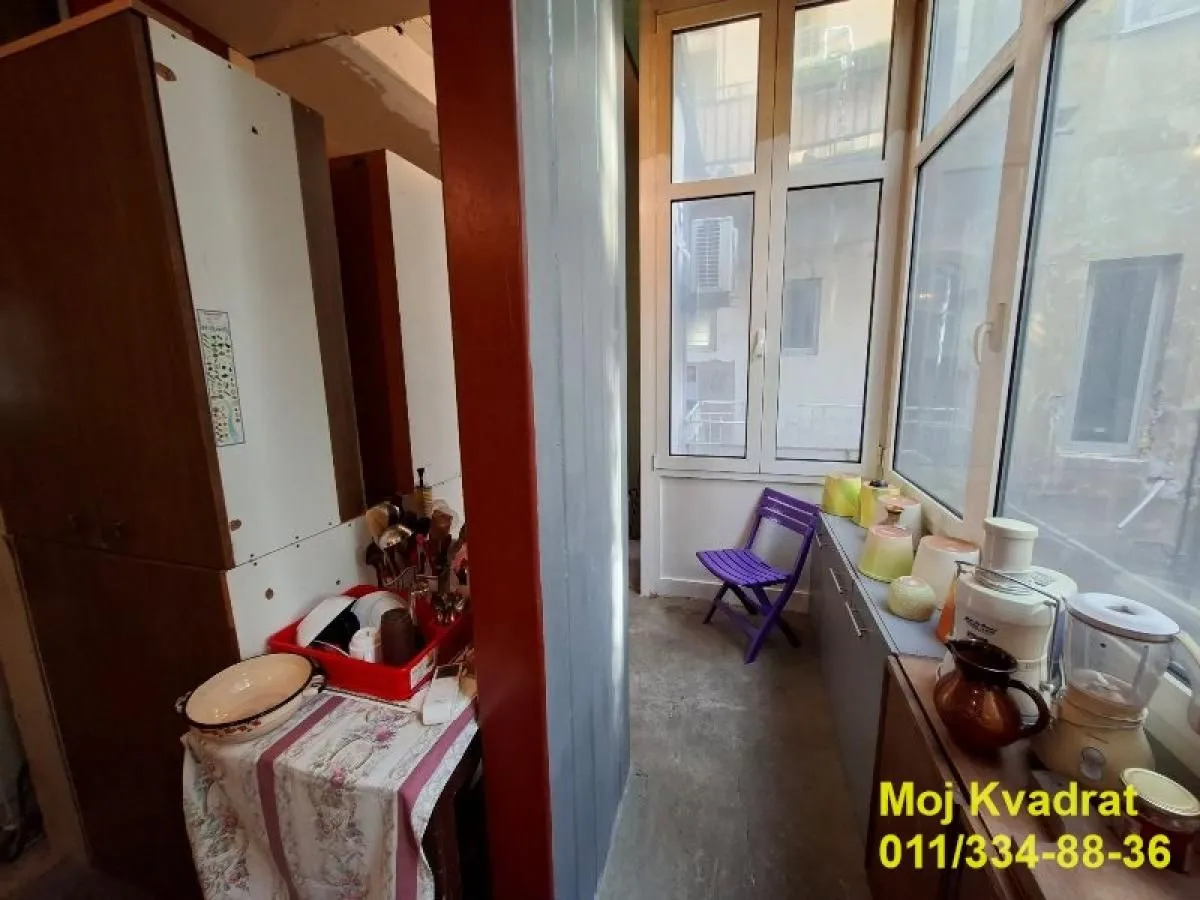 Sale, two bedroom apartment, 86m², Kalenić Pijaca, Vračar Sve Podlokacije