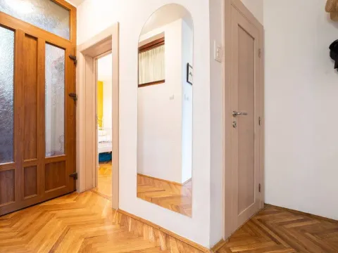 Izdavanje, trosoban stan, 120m², Podgorica, Crna Gora - image 16