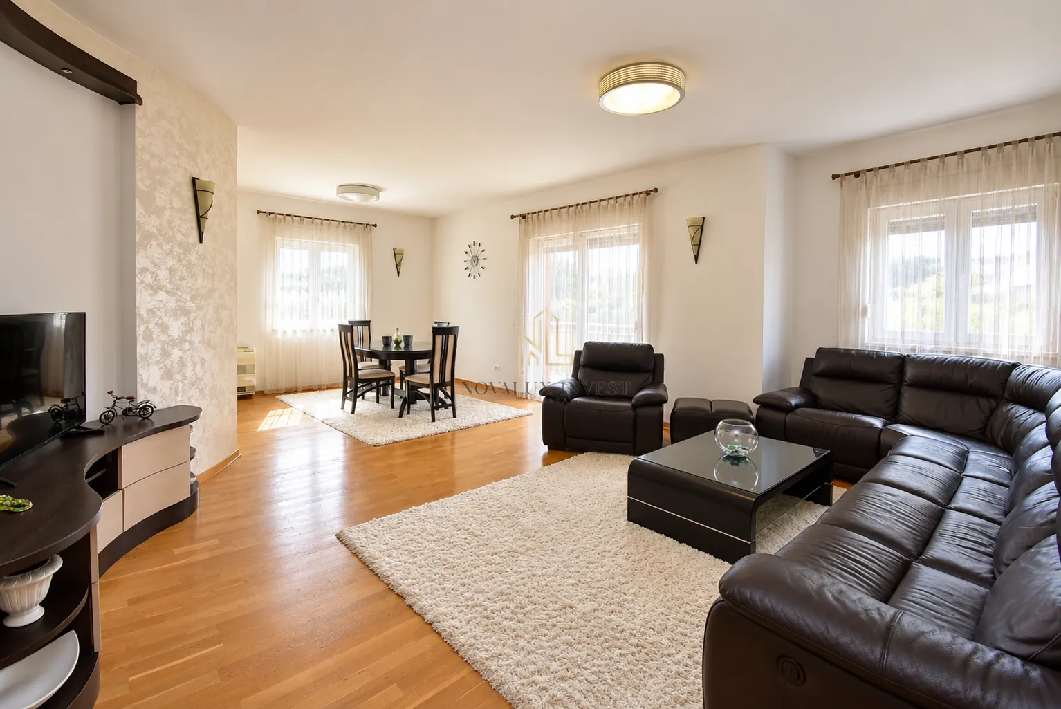 Rent, three bedroom apartment, 120m², City Kvart, Podgorica