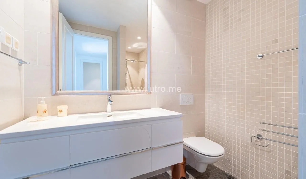 Prodaja, trosoban stan, 108m², Luštica Bay, Tivat