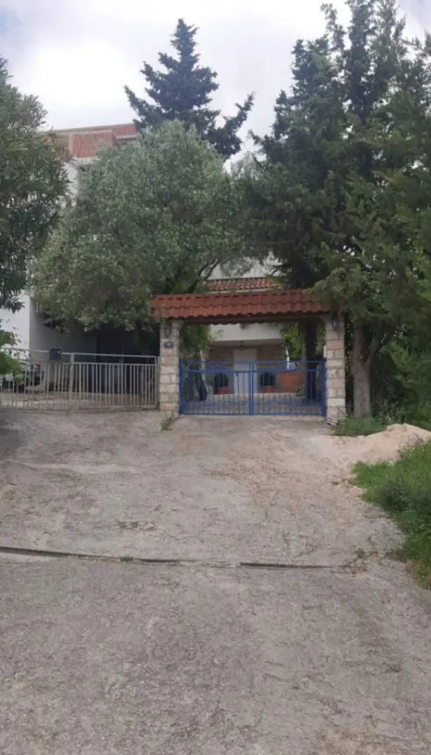 Sale, house, 250m², Šušanj, Bar