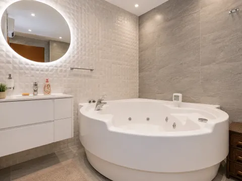 Rent, three bedroom apartment, 200m², Gorica C, Podgorica - image 16