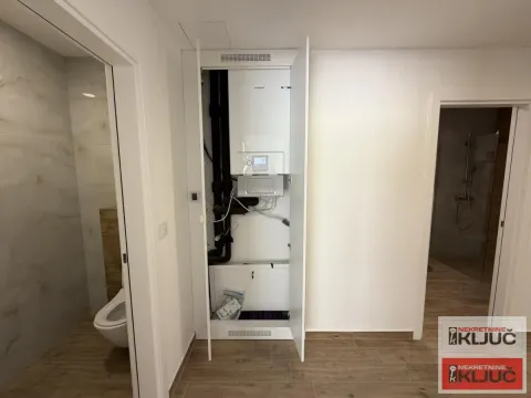 Prodaja, četvorosoban stan, 90m², Petrovaradin, Novi Sad - image 9