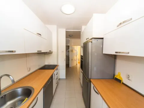 Izdavanje, dvosoban stan, 80m², Blok 9, Podgorica - image 4