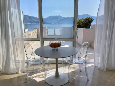 Prodaja, dvosoban stan, 120m², Centar, Tivat - image 4