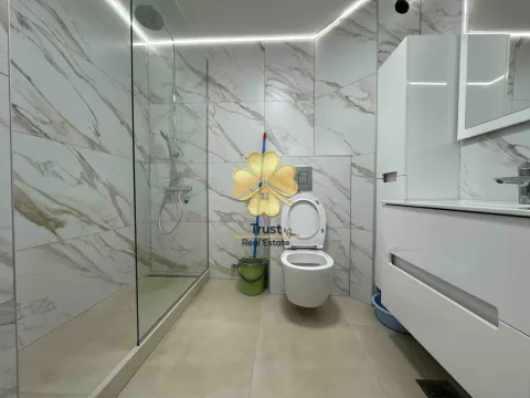 Izdavanje, trosoban stan, 90m², Obala Morače, Podgorica - image 4