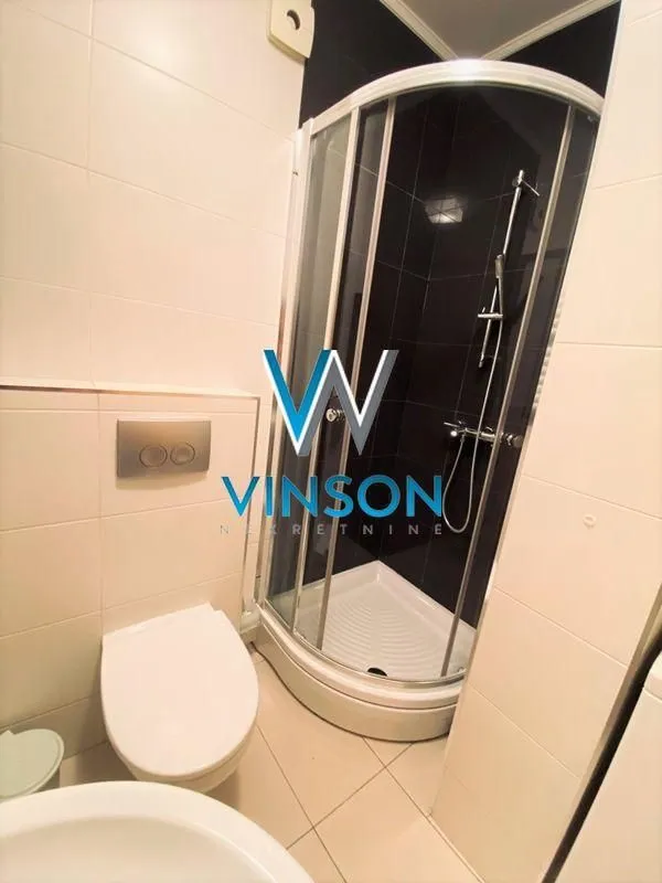 Izdavanje, trosoban stan, 98m², Centar, Novi Sad