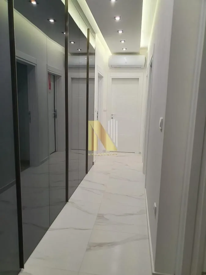 Prodaja, četvorosoban stan, 150m², Banatić, Novi Sad Sve Podlokacije