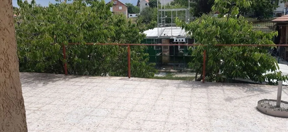Prodaja, kuća, 200m², Sremčica, Beograd
