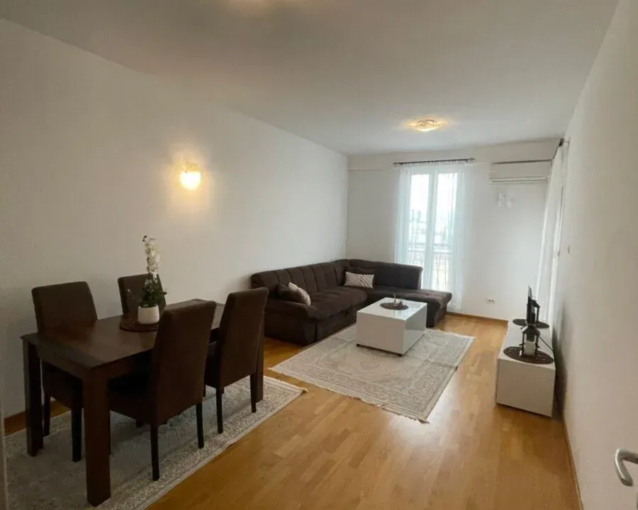 Izdavanje, stan, 48m², Podgorica, Crna Gora