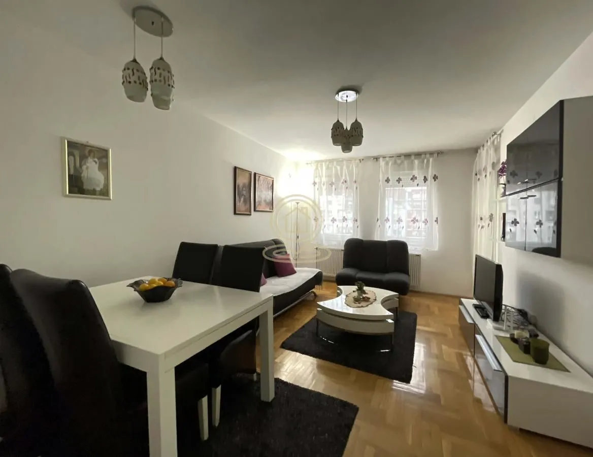 Izdavanje, dvosoban stan, 65m², Detelinara, Novi Sad Sve Podlokacije