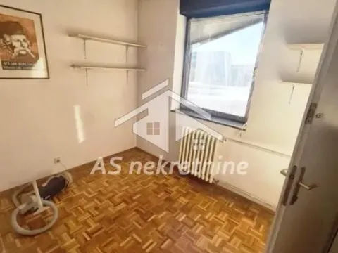 Prodaja, stan, 65m², Stari Grad, Beograd - image 9