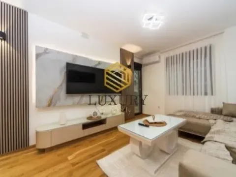 Izdavanje, jednosoban stan, 45m², City Kvart, Podgorica - image 6