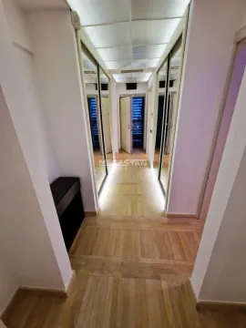 Rent, four bedroom apartment, 148m², Savski Venac, Beograd - image 14