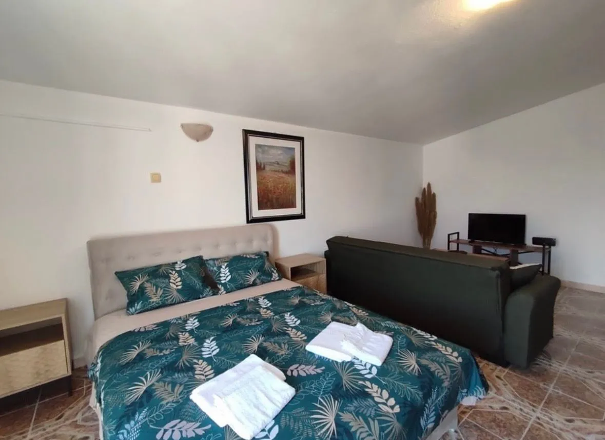 Rent, studio apartment, 30m², Šušanj, Bar