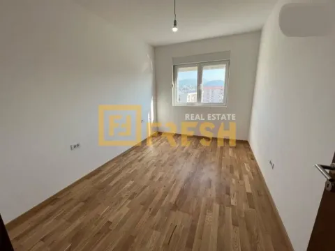 Izdavanje, dvosoban stan, 74m², Tuški Put, Podgorica - image 3