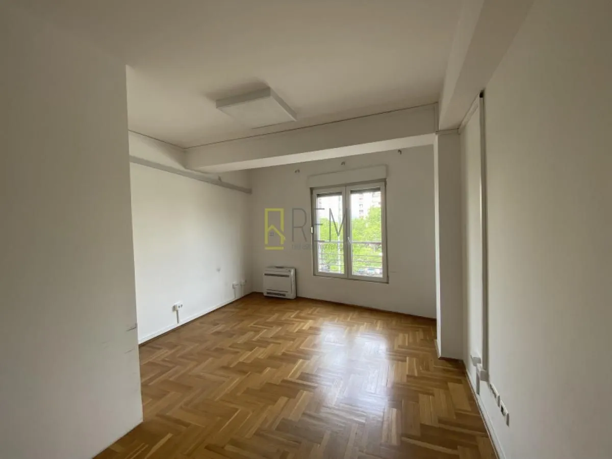 Prodaja, dvosoban stan, 69m², Preko Morače, Podgorica