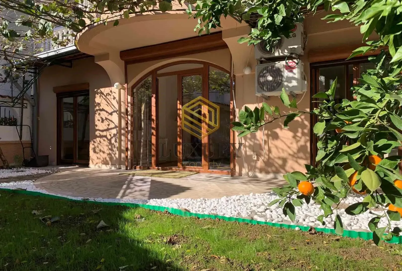 Izdavanje, kuća, 110m², Centar, Podgorica