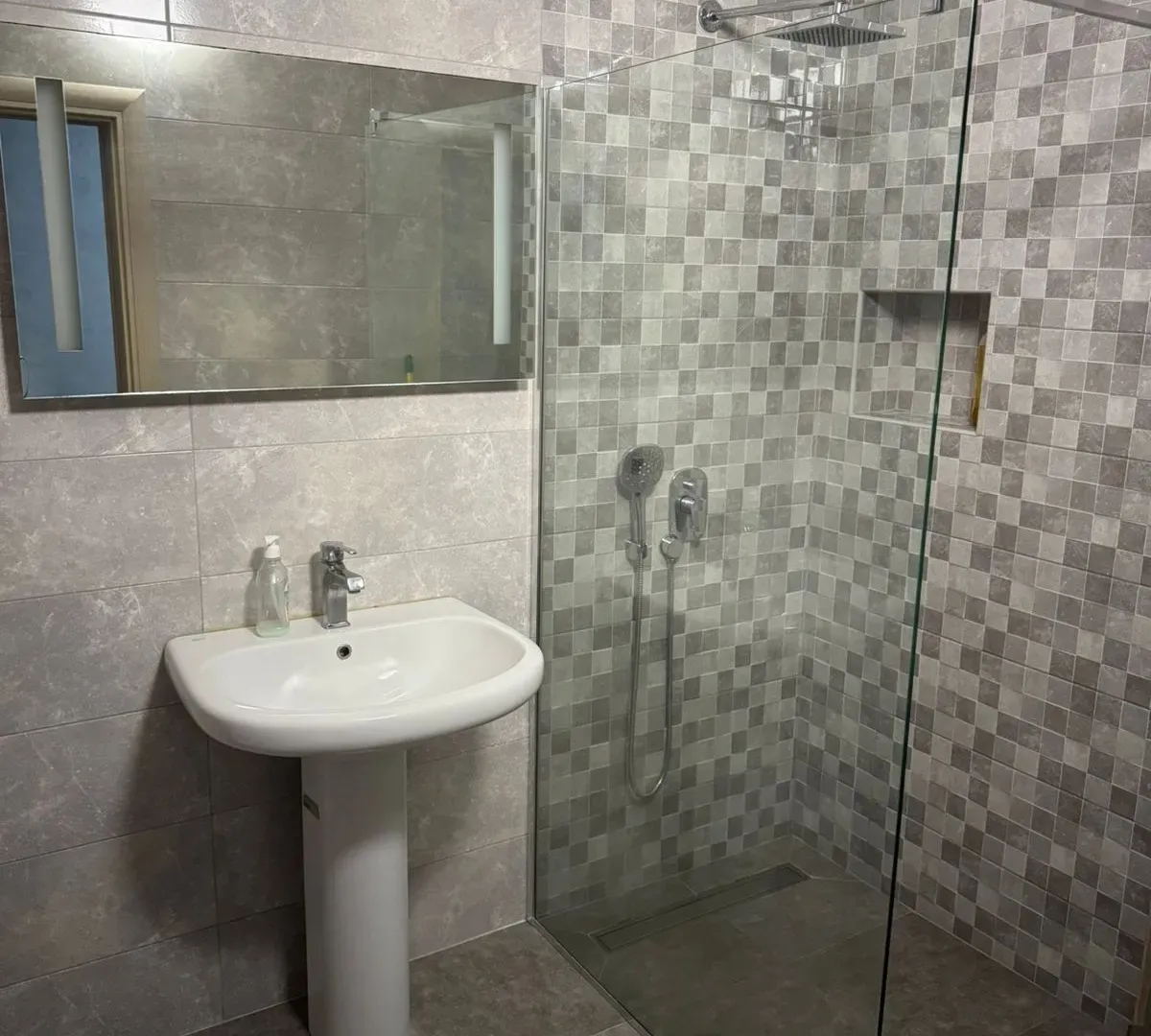 Rent, two bedroom apartment, 80m², Stari Aerodrom, Podgorica