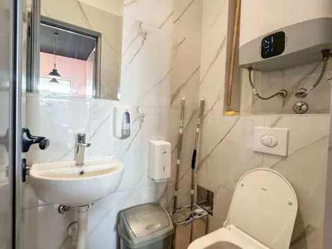 Rent, office space, 50m², Tuški Put, Podgorica - image 4