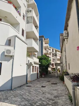 Prodaja, jednosoban stan, 77m², Dubovica, Budva - image 8