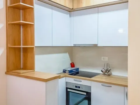 Izdavanje, jednosoban stan, 47m², Central Point, Podgorica - image 6