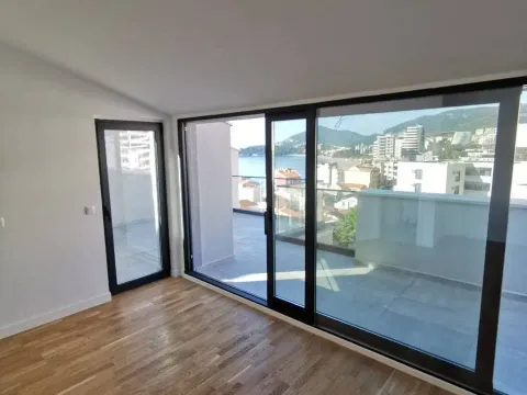 Sale, two bedroom apartment, 204m², Rafailovići, Budva - image 3