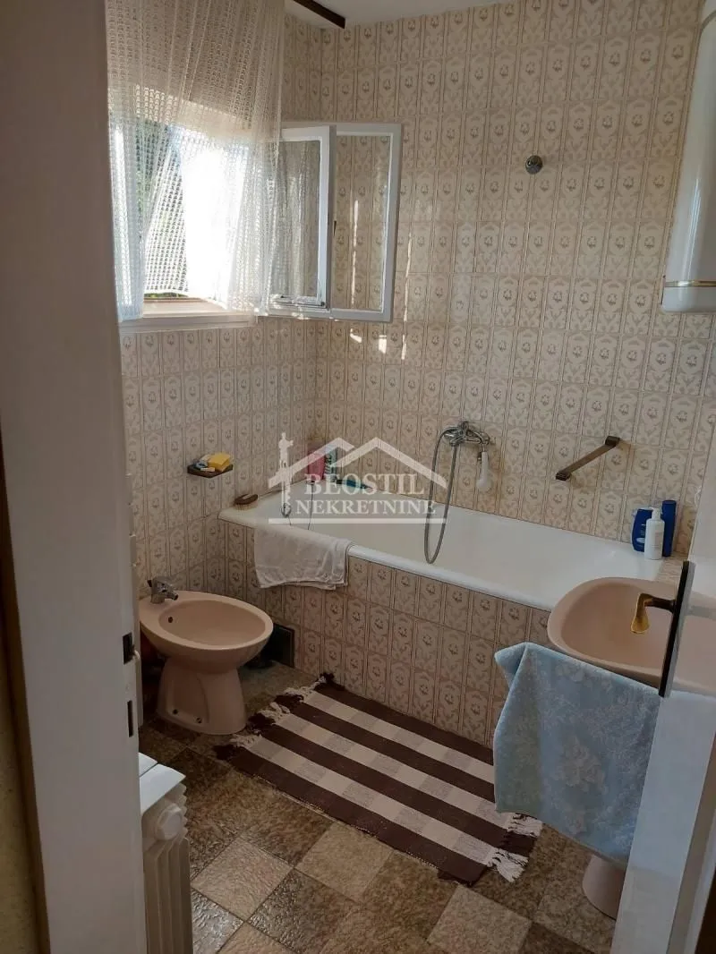 Prodaja, kuća, 412m², Jugovo, Smederevo