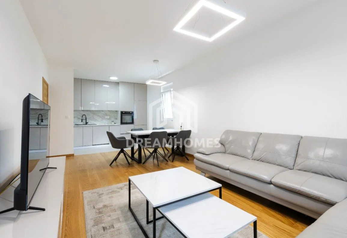 Izdavanje, dvosoban stan, 71m², City Kvart, Podgorica