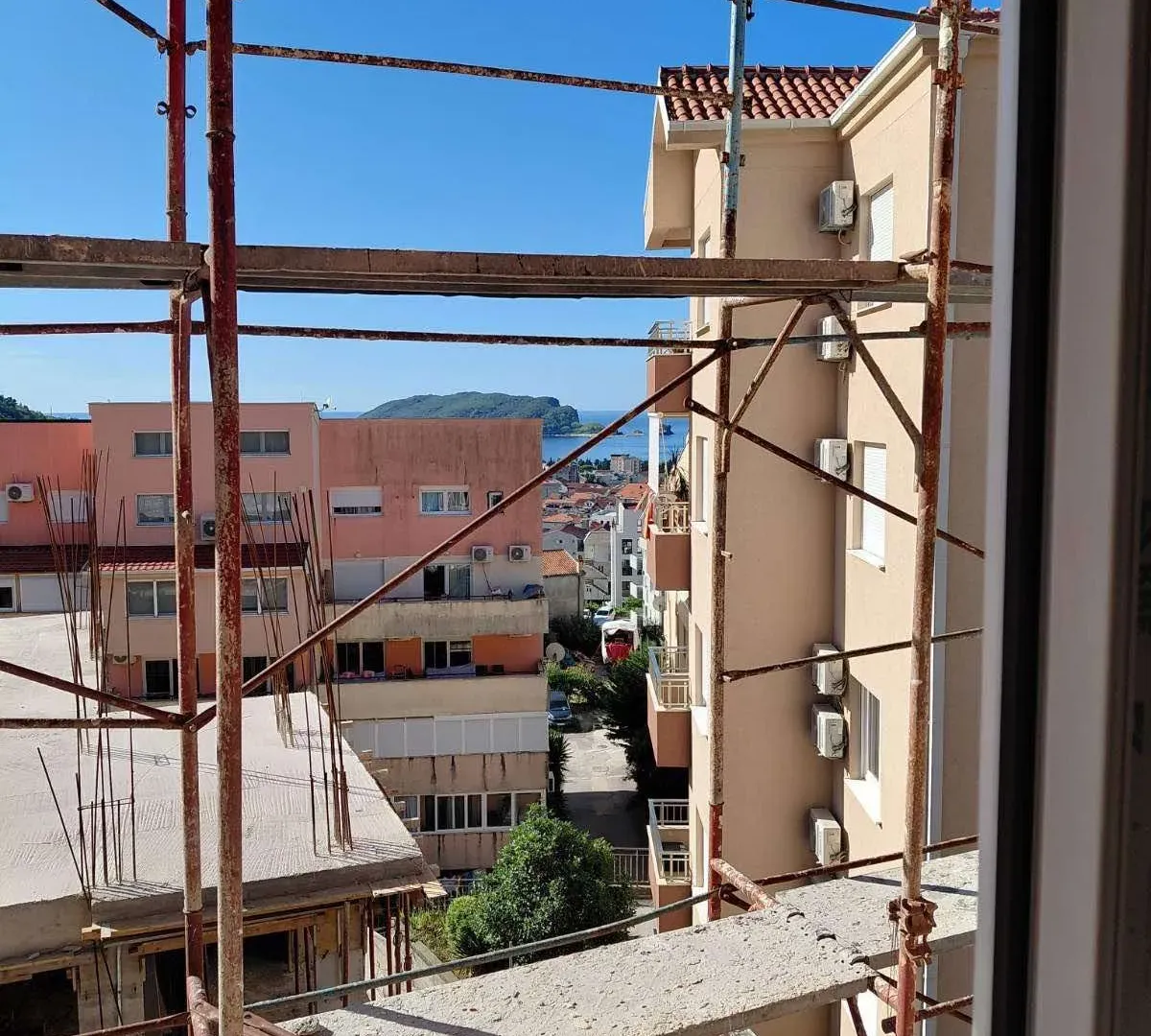 Sale, two bedroom apartment, 63m², Podmaine, Budva