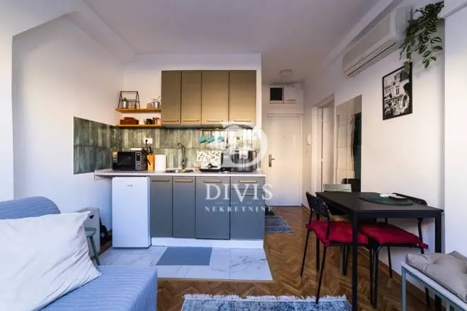 Sale, three bedroom apartment, 50m², Stari Grad, Beograd