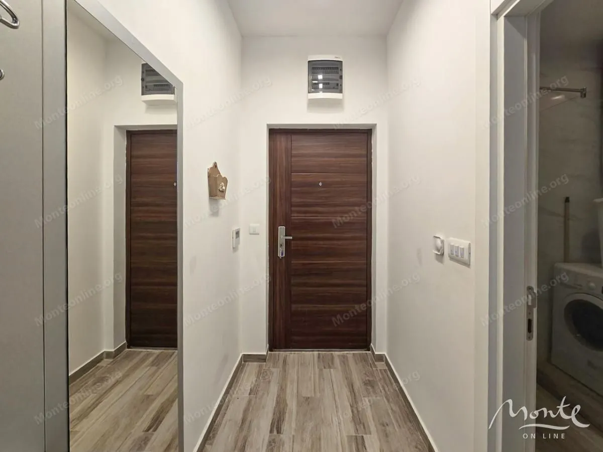Prodaja, jednosoban stan, 38m², Bečići, Budva