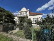 Prodaja, kuća, 308m², Centar, Jagodina - image 1