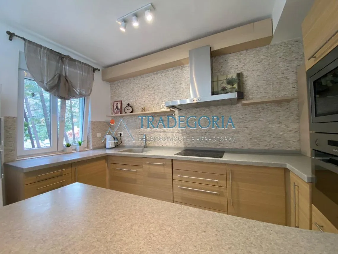Prodaja, trosoban stan, 106m², Sveti Stefan, Budva