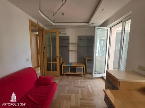 Izdavanje, kuća, 290m², Zvezdin Stadion, Beograd - image 13
