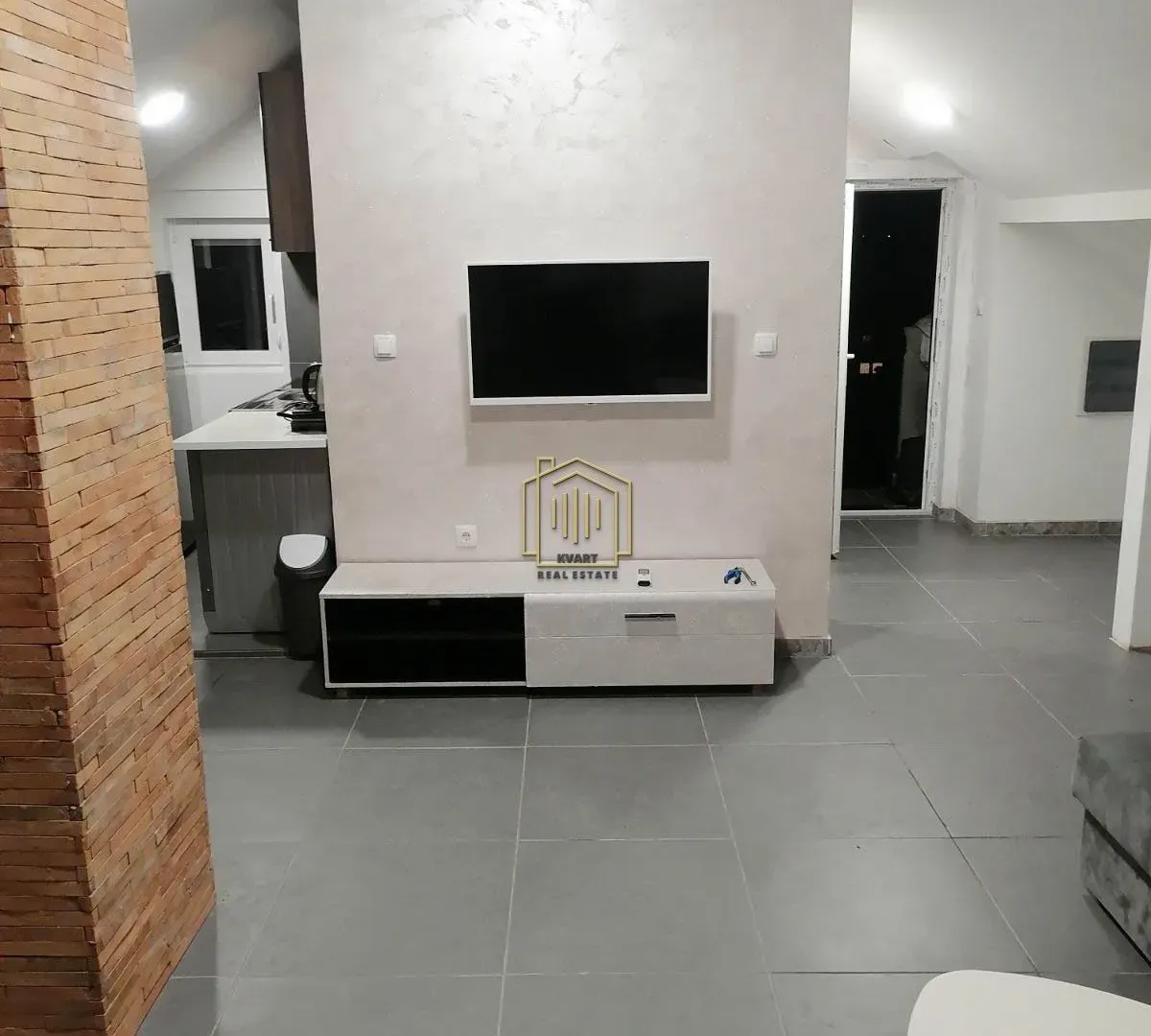 Izdavanje, dvosoban stan, 70m², Donja Gorica, Podgorica