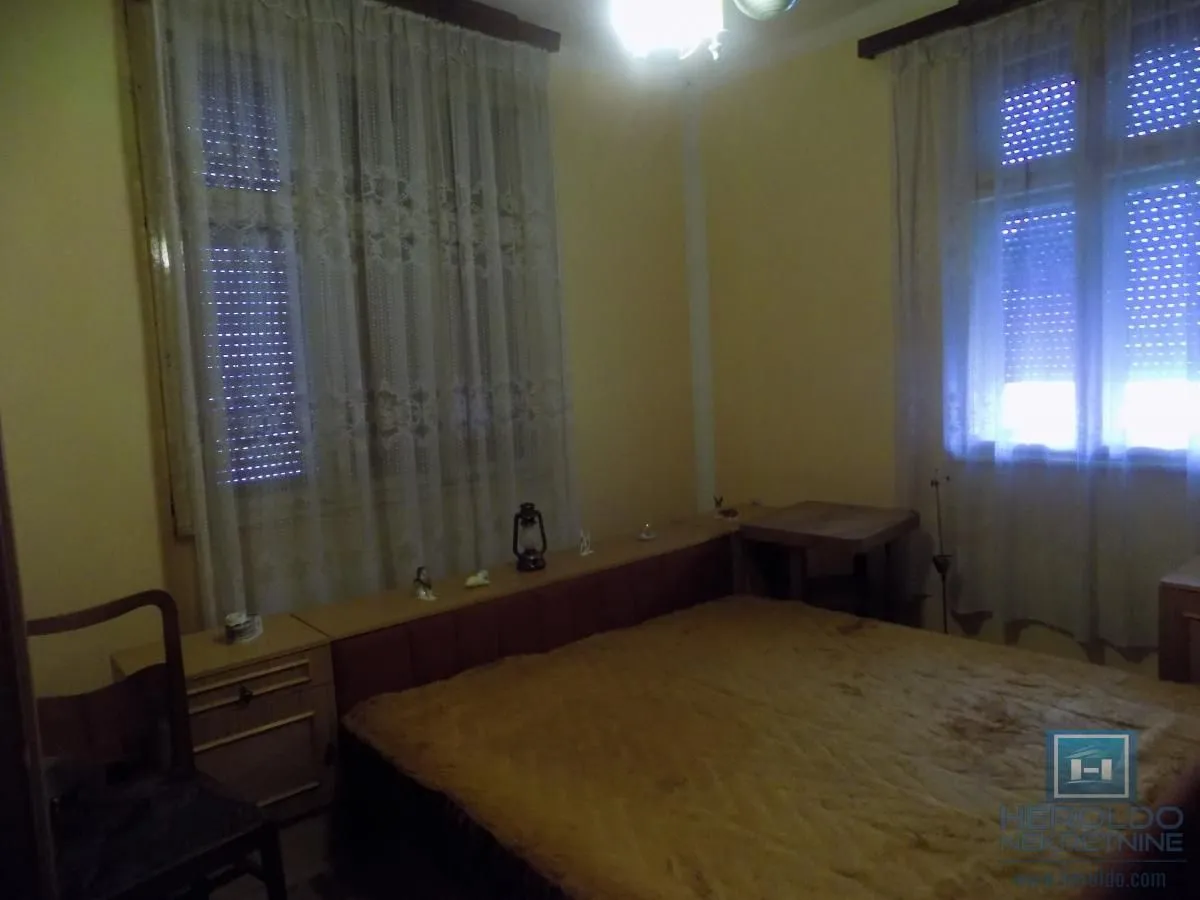 Prodaja, kuća, 217m², Paraćin, Srbija